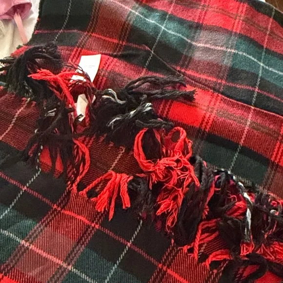 New Old Navy Red Scarf - Picture 1 of 4